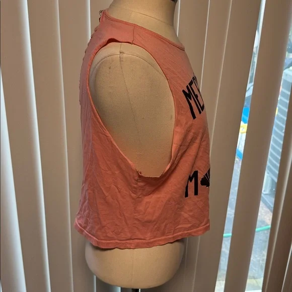 Atmosphere Pink Graphic Crop Top size 8 in excellent condition
#150/3tt - Picture 5 of 11